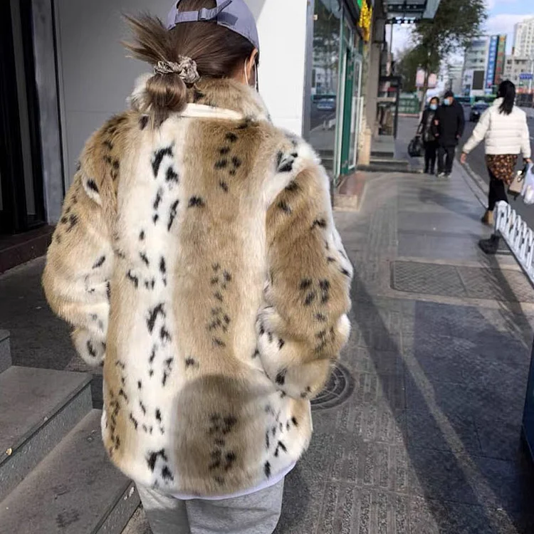 Luxury Leopard Print Lapel Long Sleeve Faux Fur Plush Coat - Image 4